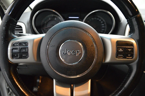 Купить ДЖип Чероки 2012г.