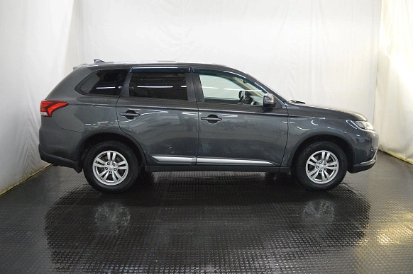 Купить Митсубиси Оутлендер 2018г.