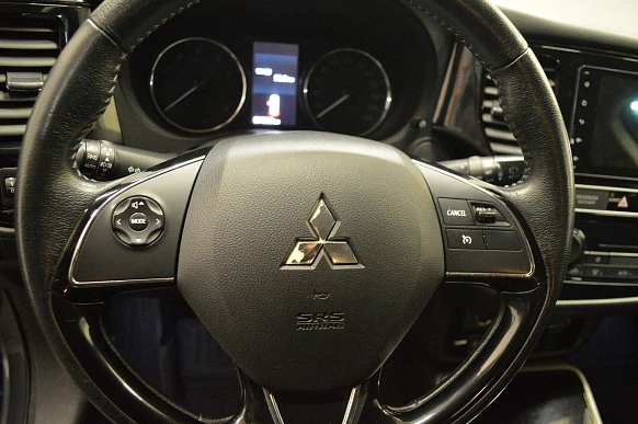 Купить Митсубиси Оутлендер 2018г.