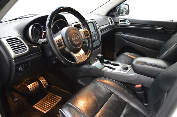 Купить ДЖип Чероки 2012г.