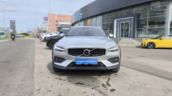 Купить Волво В60 Кросс Коунтрй 2019г.