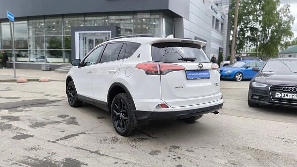 Купить Тойота Новый RAV4 2018г.