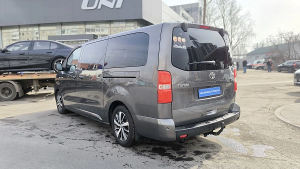 Купить Тойота ПроАсе 2018г.