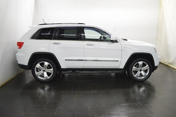 Купить ДЖип Чероки 2012г.