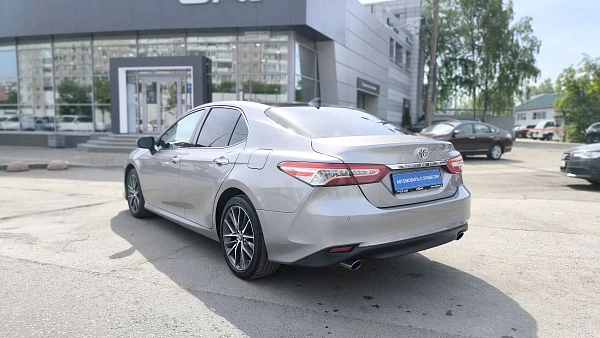 Купить Тойота Камрй 2022г.