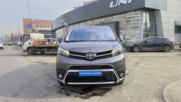 Купить Тойота ПроАсе 2018г.