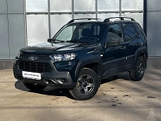 Lada Niva Travel