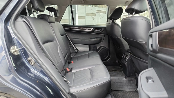 Купить Субару Оутбак 2015г.