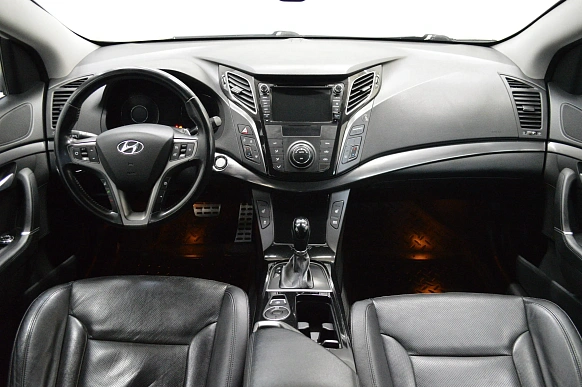 Купить Хёндай и40 2015г.